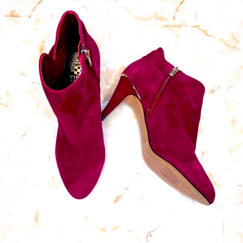 VINCE CAMUTO SUEDE BOOTIES, Wine Berry Suede Heeled Booties, Zipper, Gold Trim